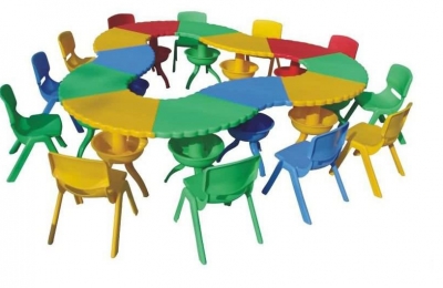 Bàn ghế nhựa giá rẻ dành cho lớp mầm non