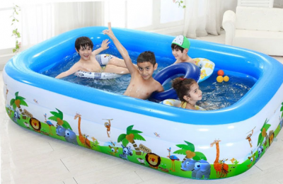 Bể bơi mini tại nhà cho bé