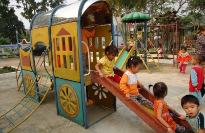 Kinh nghiệm tậu đồ chơi ngoài trời cho trường mầm non