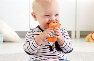 Đồ chơi phát triển trí tuệ cho bé 1 tuổi