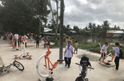 Những đồ chơi ngoài trời cho trẻ mầm non