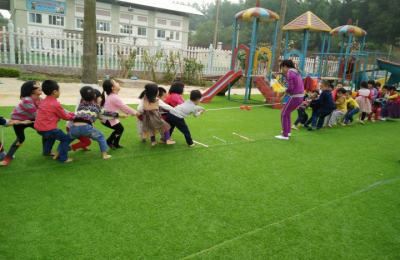 Đồ chơi hỗ trợ dành cho các hoạt động ngoài trời cho trẻ mầm non