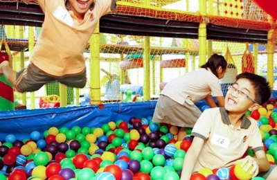 Mô hình khu vui chơi trong nhà