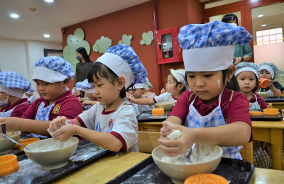 Nên cho trẻ đi học lúc mấy tuổi