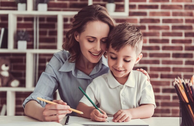 So sánh Nhà Trẻ, Trường Mầm Non và Mẫu Giáo