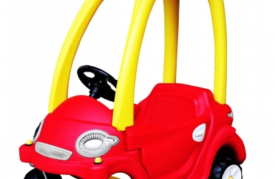 Xe ô tô chòi chân cho bé