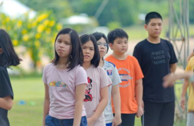 Các trò chơi team building trong nhà cho trẻ em