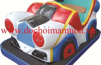 Sản phẩm XE ĐIỆN ĐỤNG ô Tô 4 BÁNH dành cho các khu vui chơi cho trẻ